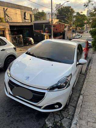 PEUGEOT 208 1.2 ACTIVE PACK 12V FLEX 4P MANUAL